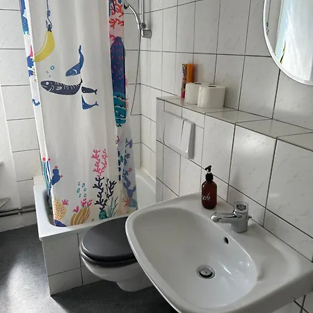 5 Betten Vahrenwald-list شقة